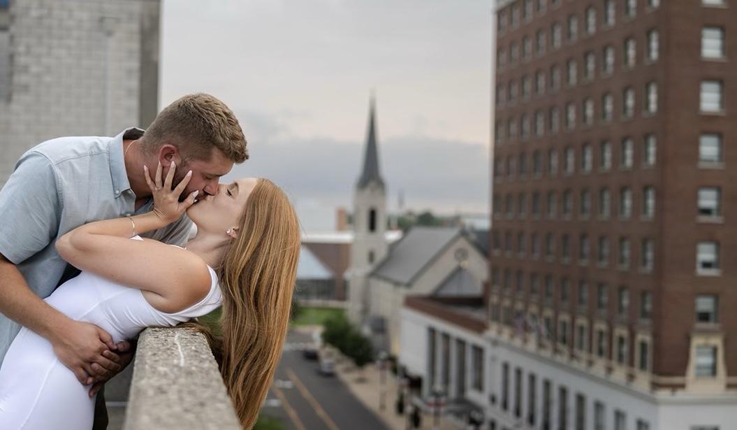 The Wedding Website of Alyson VanZant and Calvin Peacock