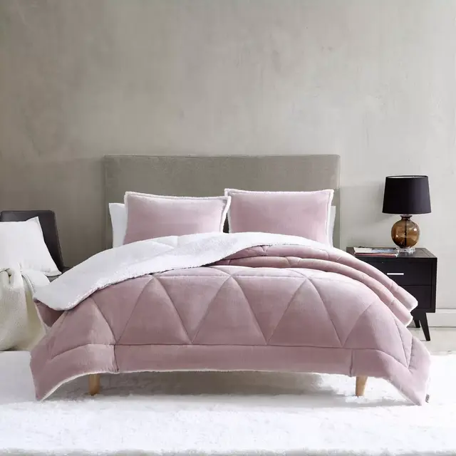 UGG® Avery 3-Piece Reversible Full/Queen Comforter Set in Rosewater