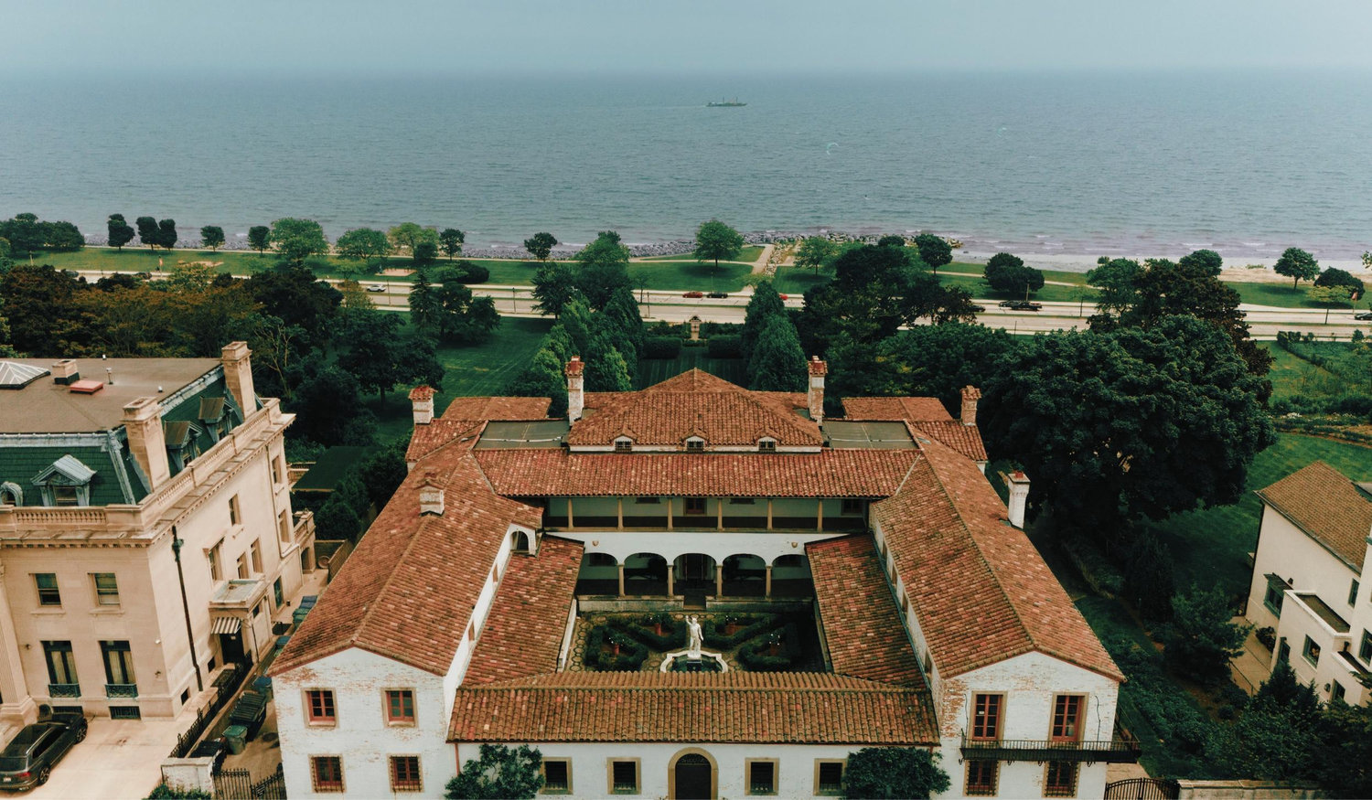 The Wedding Website of Jenny Saldana and Joseph Gale