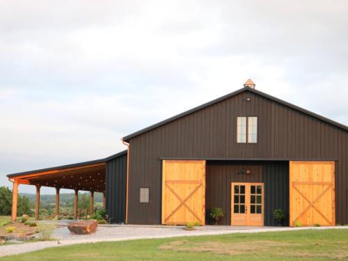 The Wedding Website of Tayler Mounce and Edgar Caldera