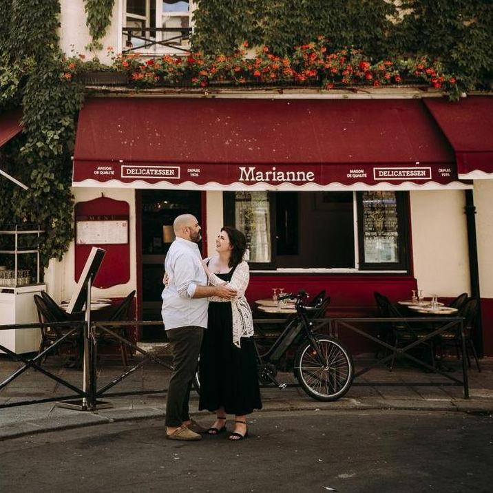 Engagement photos in Paris