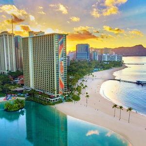 Hawaiian Rollercoaster of a Honeymoon