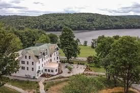 The Wedding Website of Maggie Gajowik and Christian Castle