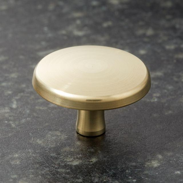 Staub ® Medium Brass Knob