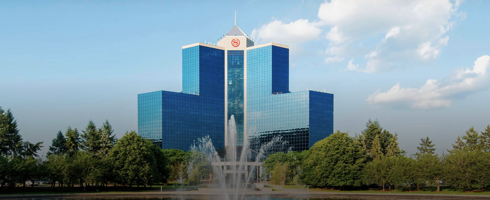 The Wedding Website of Laxy Shah and Manvit Kesavarapu