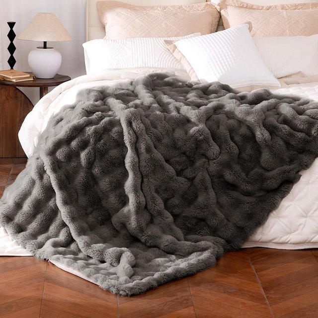 blunique Ultra Soft Cozy Faux Fur Throw Blanket, Fuzzy Plush Thick Bubble Blanket, Oversize Luxury Fluffy Blanket for Couch, Bed, and Living Room, 60x80 Inches, Dark Grey Taupe