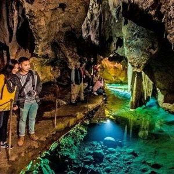 Jenolan Caves Private Tour -Auckland