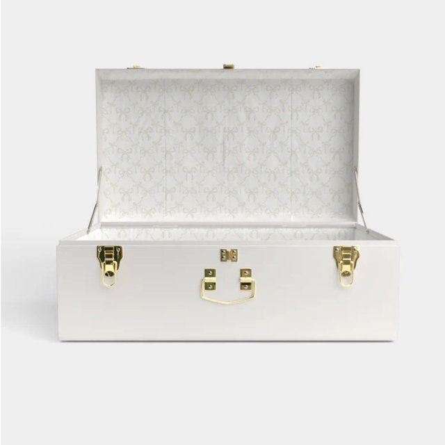 Grand Bridal Trunk