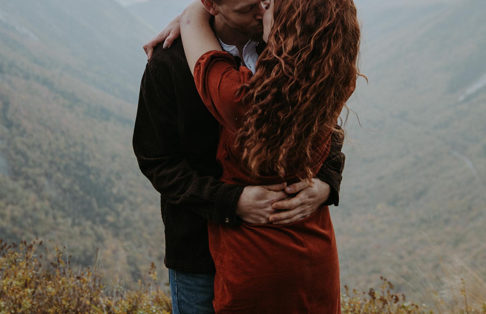 The Wedding Website of Rebecca Vasques and Robert Lindof