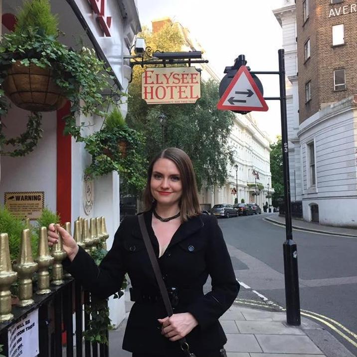 Sarah poses outside of the Elysee Hotel near Hyde Park in London, June 2017.