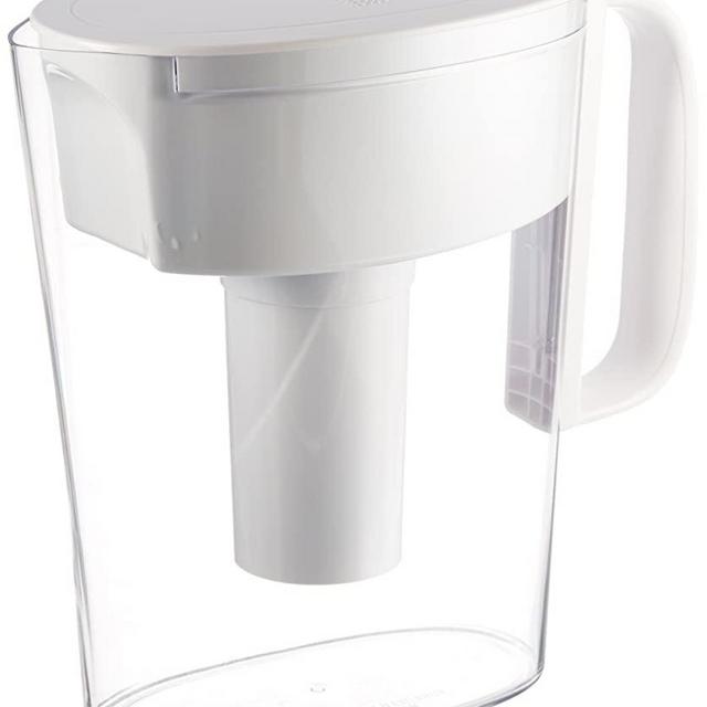 Brita Small 5 Cup Water Filter Pitcher with 1 Standard Filter, BPA Free – Metro, White