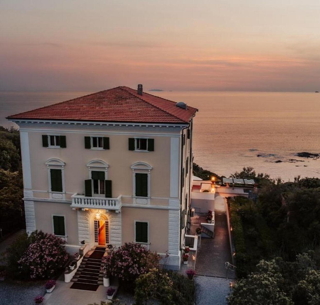 The Wedding Website of Emily Deane and Taylor Carr