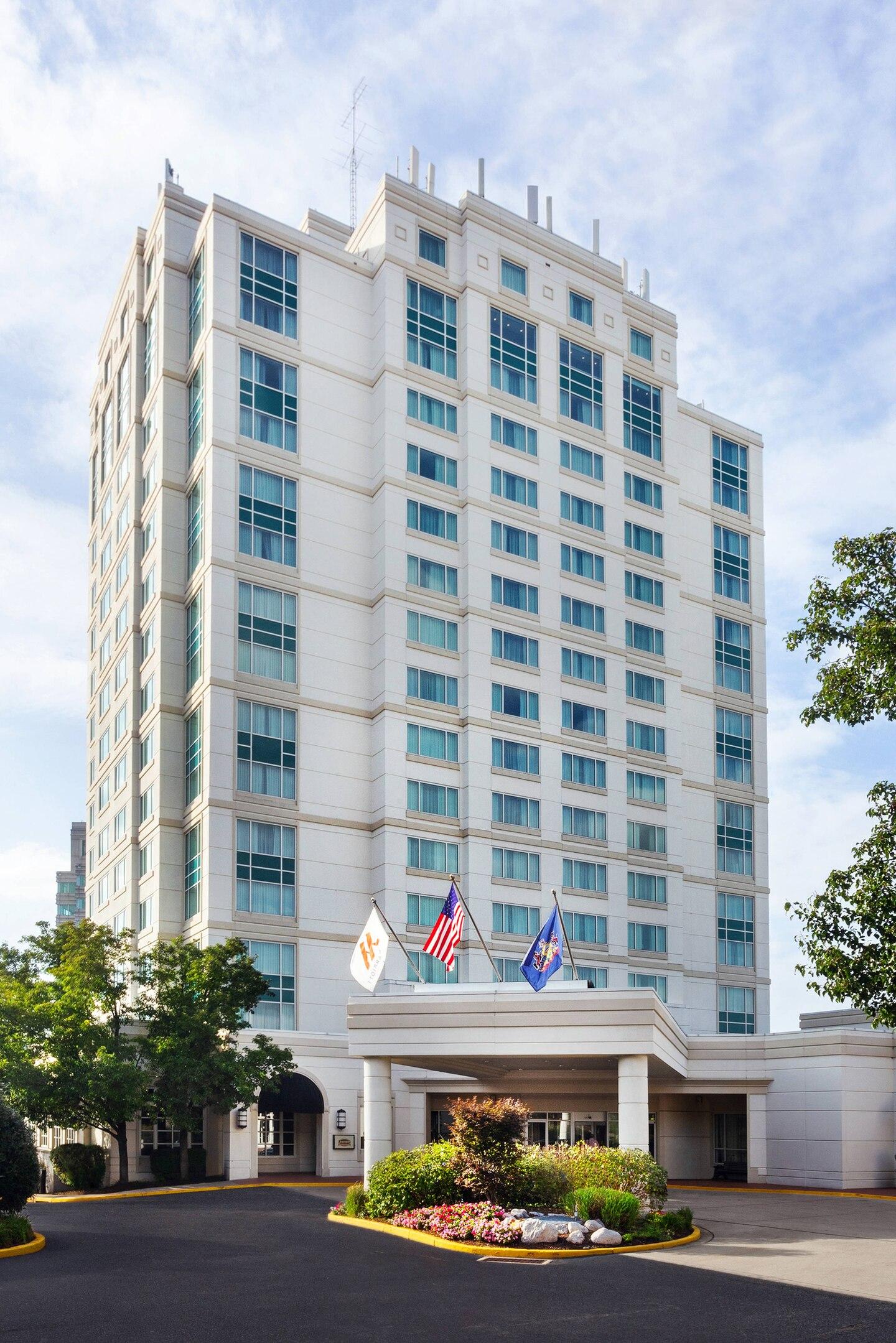 The Wedding Website of Danielle Levine and Drew Hallowell