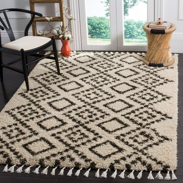 SAFAVIEH Moroccan Fringe Shag Duyen 2-inch Thick Rug - 5'3" x 7'6" - Cream/Charcoal