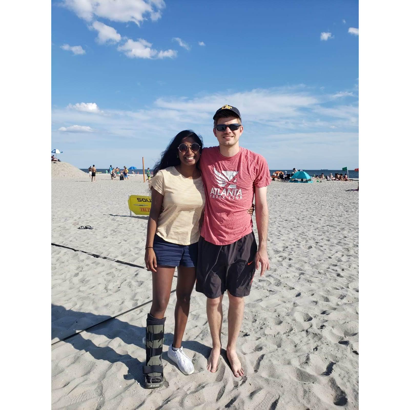 Sangeetha survives NYC on her broken ankle (Aug 2019)