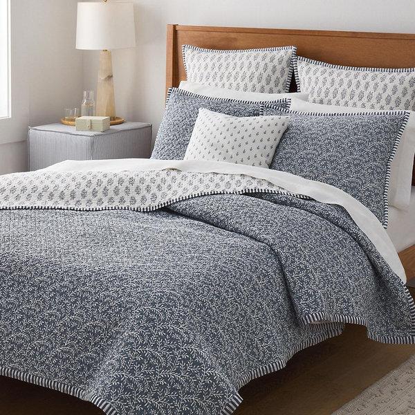 Reversible Voile Quilt (Color: Washed Indigo, Size: King/Cal. King)