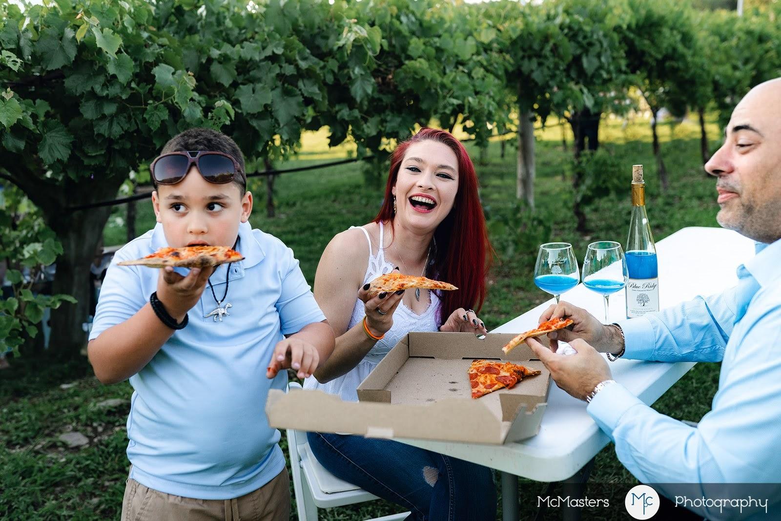 The Wedding Website of Jessica Hessling and Jonathan Gemellaro