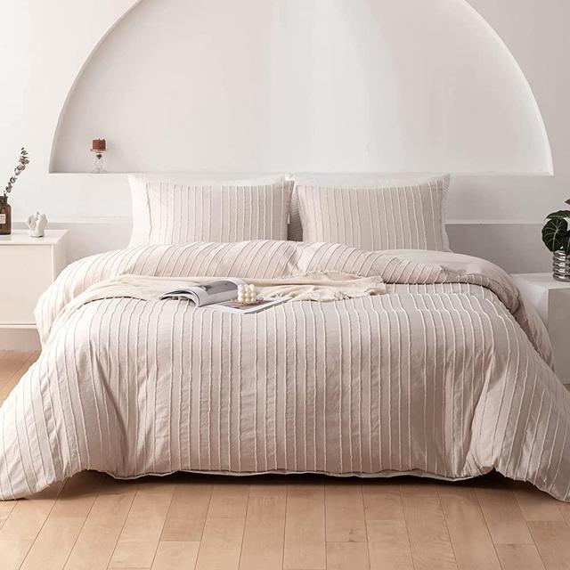 WARMDERN Tufted Duvet Cover Set King Size, Khaki Striped Textured Duvet Cover Boho Bedding Set, 3 Pcs Ultra Soft Washed Microfiber Duvet Cover with Zipper Closure (King, Khaki)