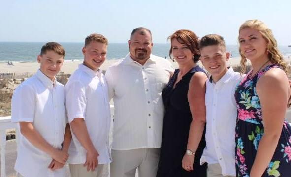 The Wedding Website of Elleni Strantzalis and Adam Jessup