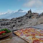 Pacaya Volcano (Hike and pizza tour)