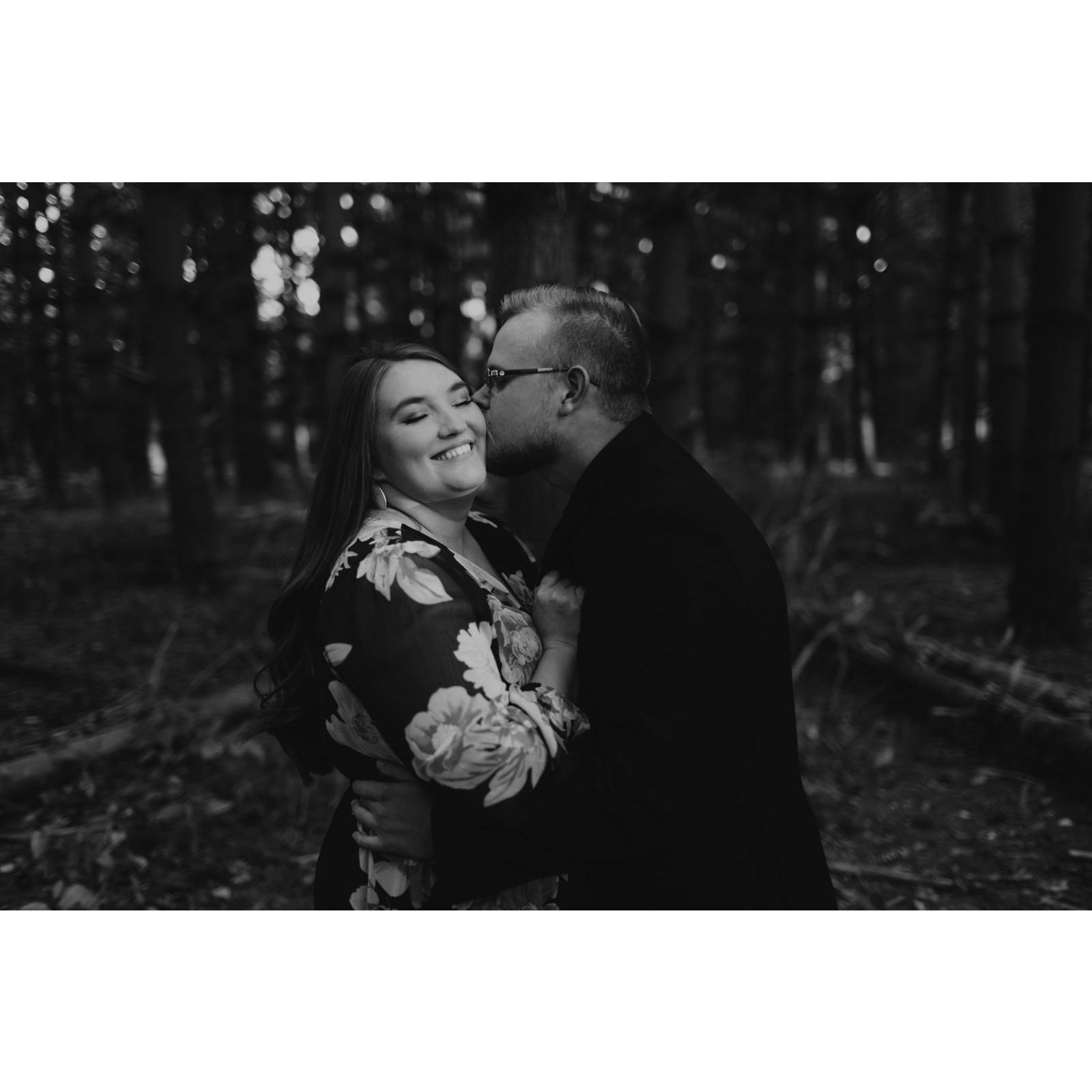 Engagement photos by Caitlyn Cloud Photography 10/04/2020