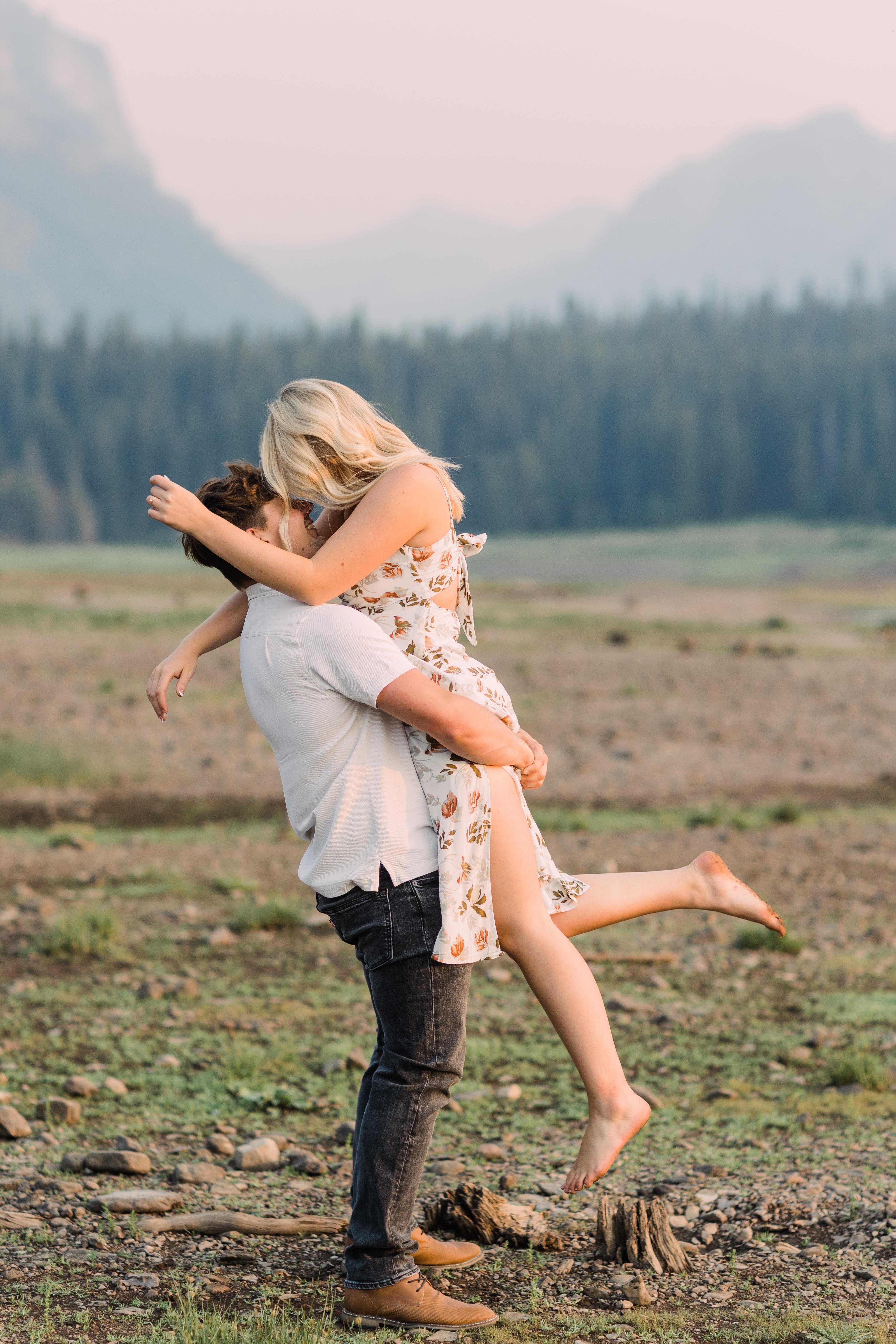 The Wedding Website of Alexa Vandyken and Landon Liudahl