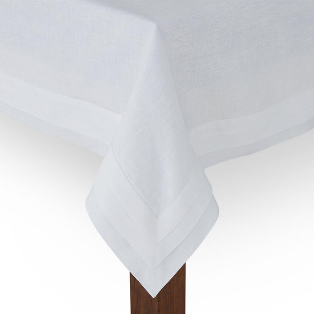 Matouk Lowell Tablecloth, 70" x 162"