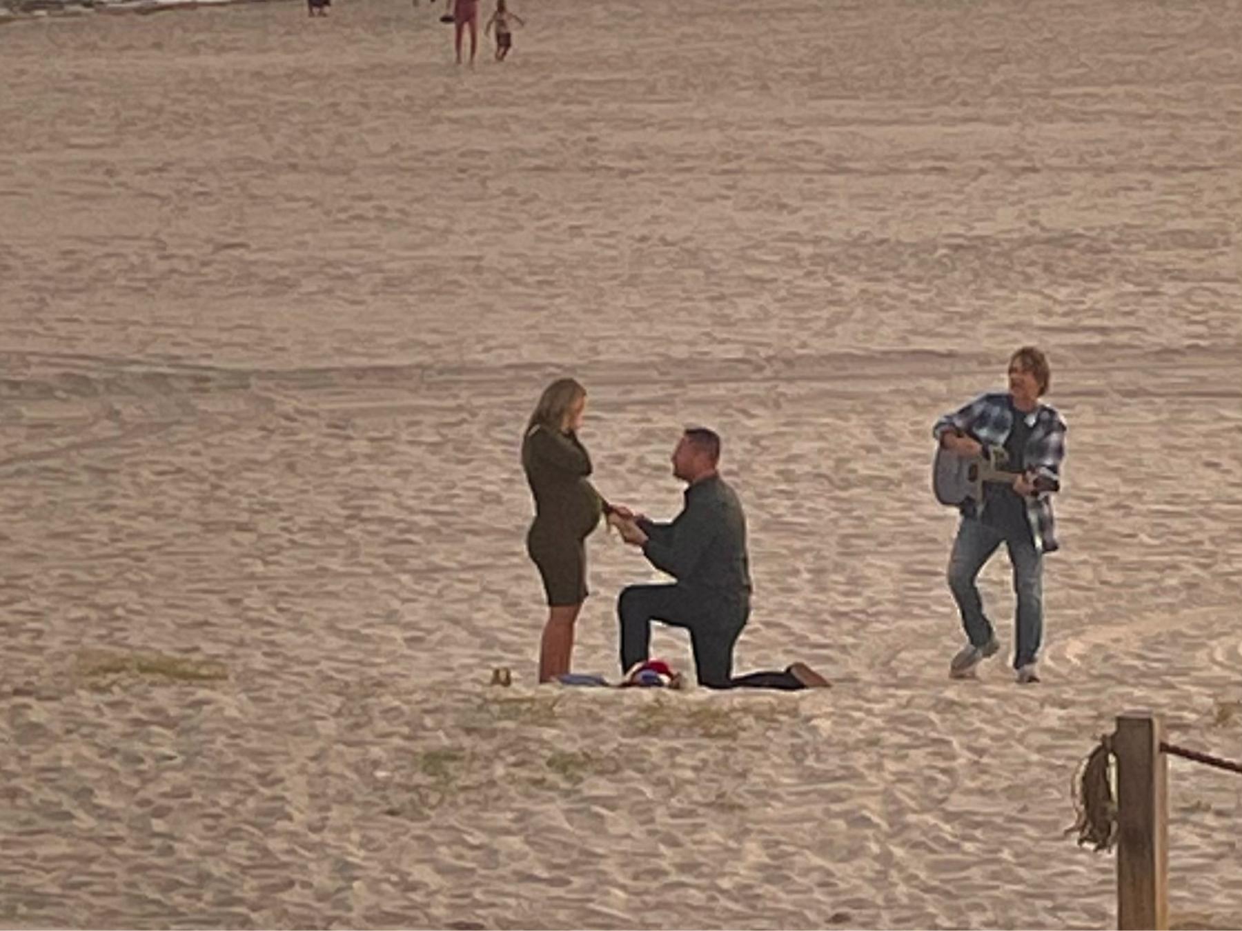 The Wedding Website of Danielle Perez and Louie Zele