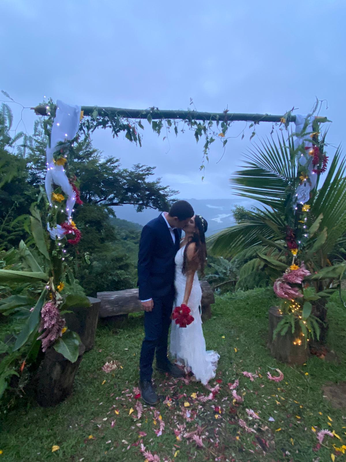 The Wedding Website of Jenny Herrera and Mac Callahan