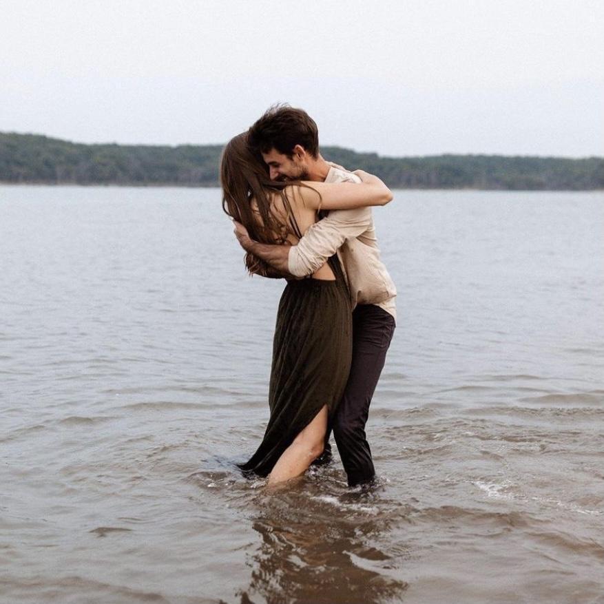 Engagement photos at Bloomington Beach on Clinton Lake! 

Credit: Clay Swanson Photography!