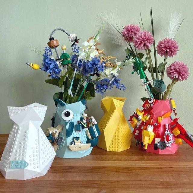 Lego Bouquet Vase (Caroline)
