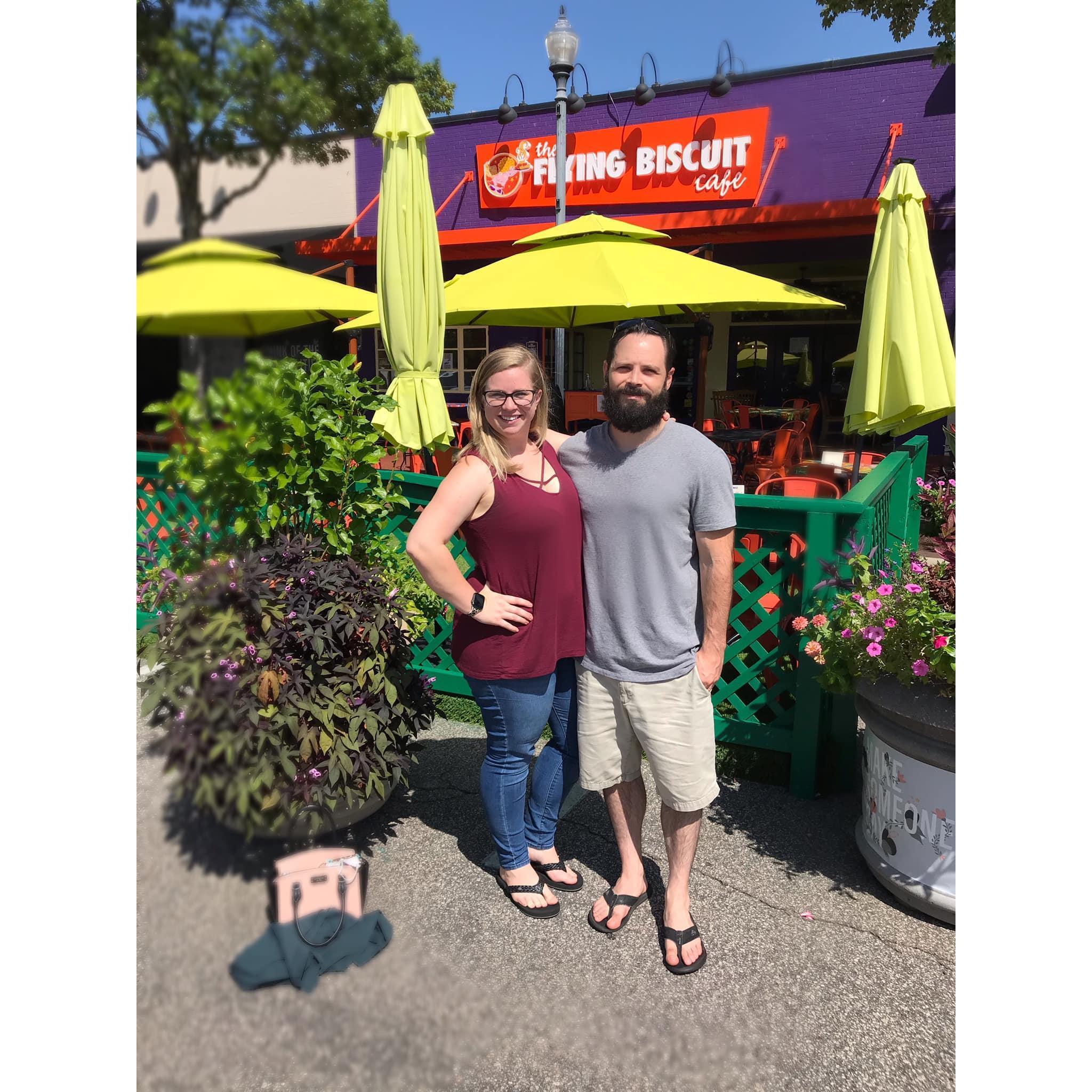 Brunch in Raleigh, Nc with Sinead Quinn at the Flying Biscuit.
