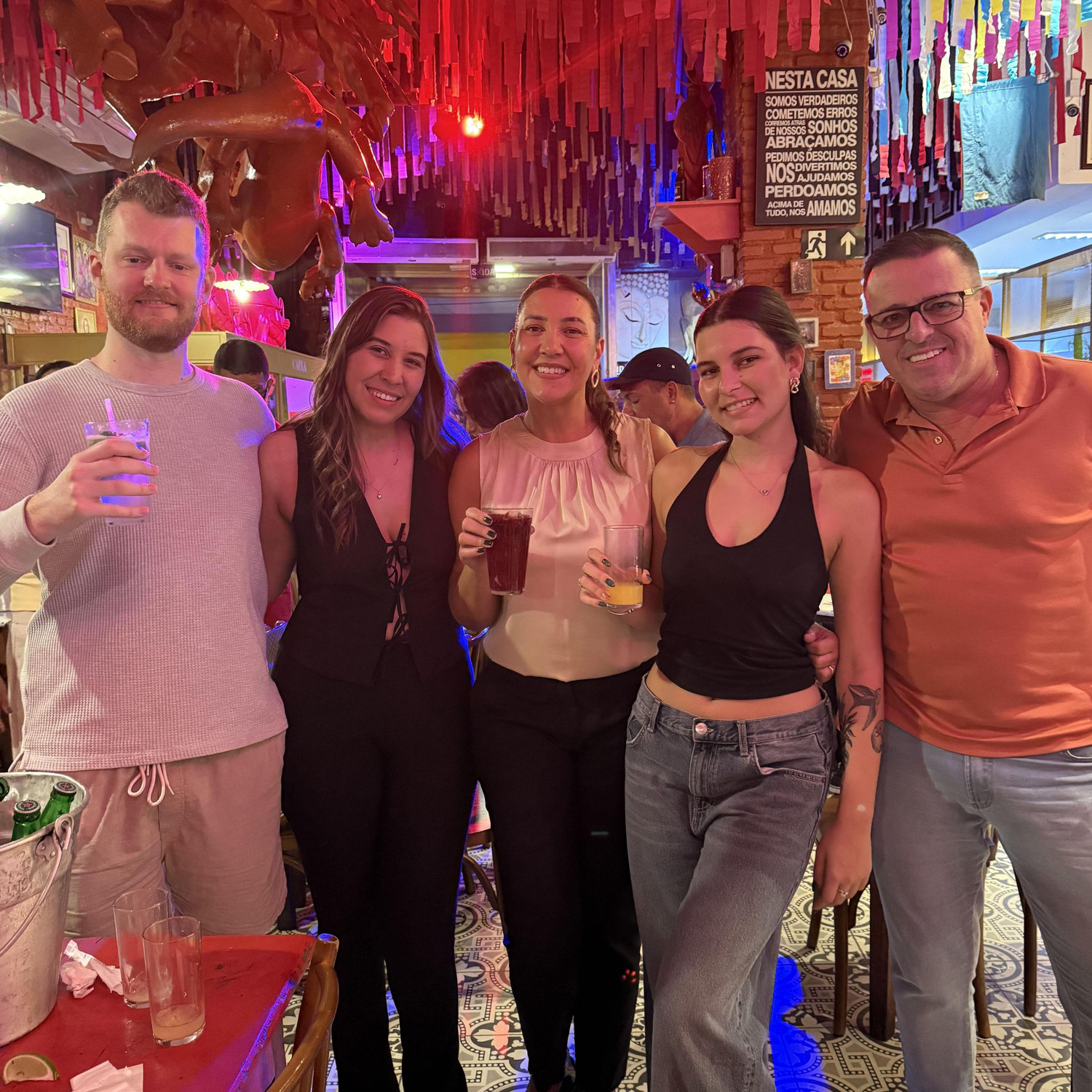 Dan meets Mia's family in Brasil