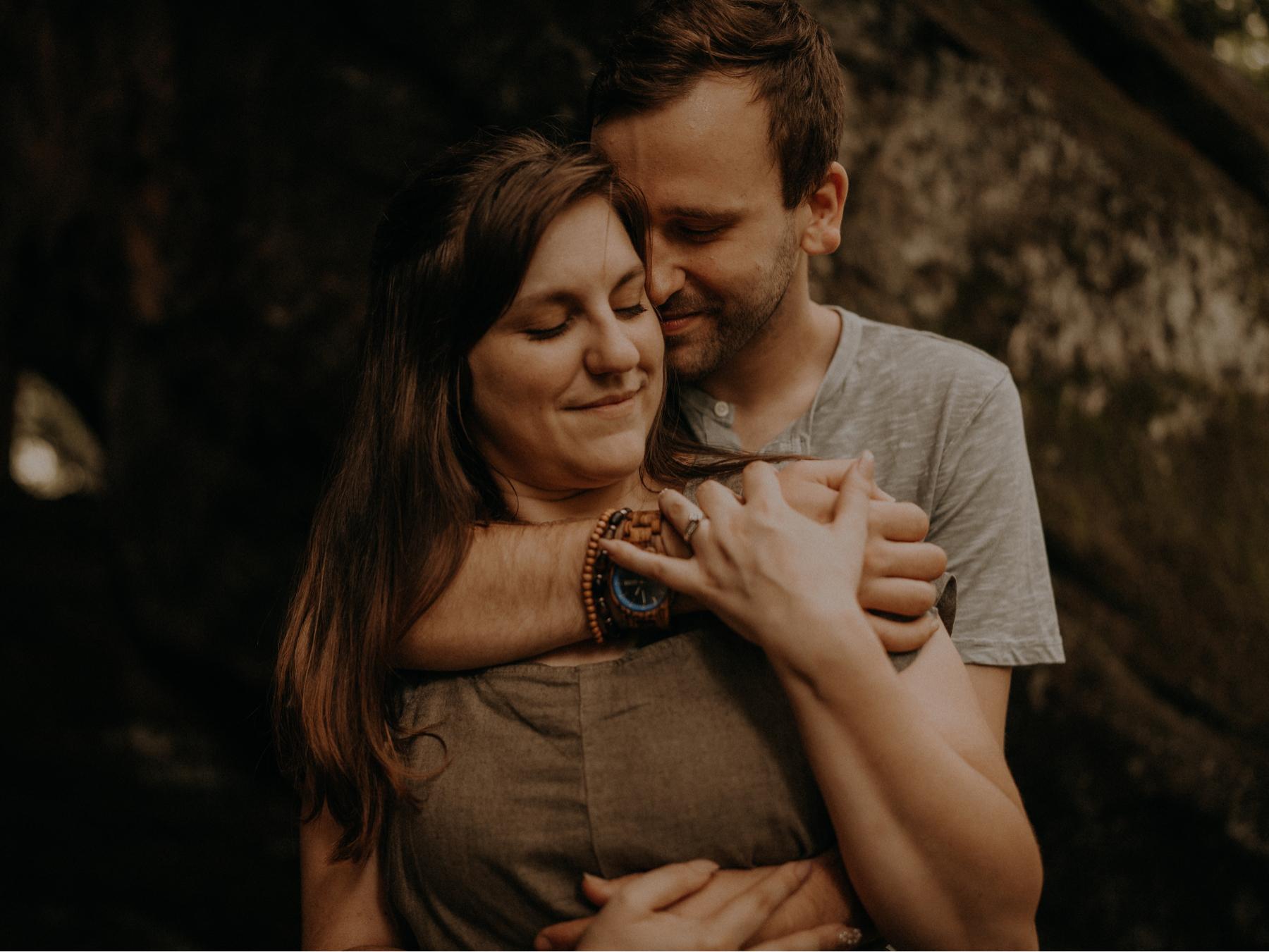 The Wedding Website of Lillian Thompson and Andrew Holcepl