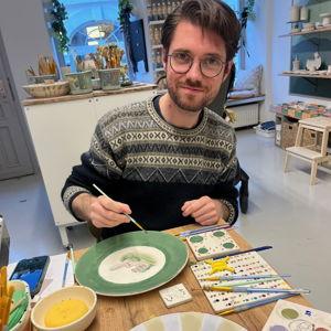 Ceramic Painting Session 🧑🏻‍🎨
