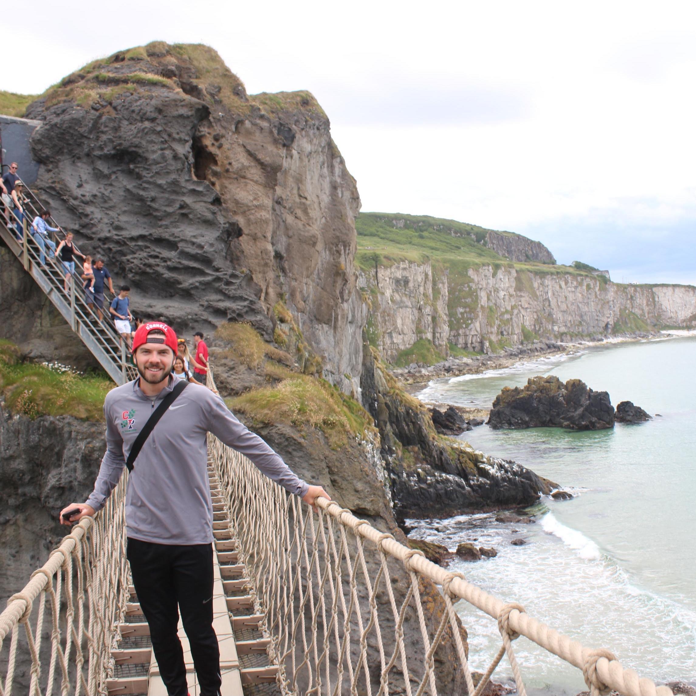 carrick-a-rede rope bridge, northern ireland, 2018