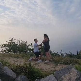 Tony proposed to Cristina right before their hike on the Amalfi Cost from Agerola to Postiano