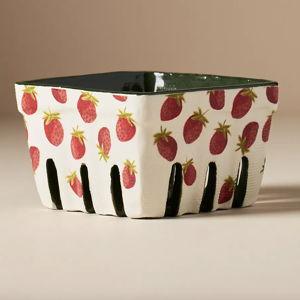 Fruta Stoneware Berry Basket- Strawberry