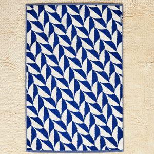 Navy Pattern Scallop Bathmat