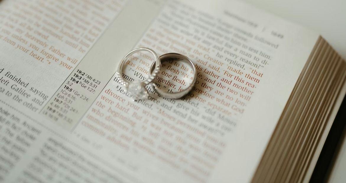 The Wedding Website of Elizabeth Behnke and Toby Harris