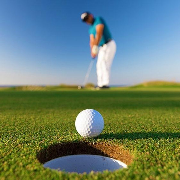Couples Golfing