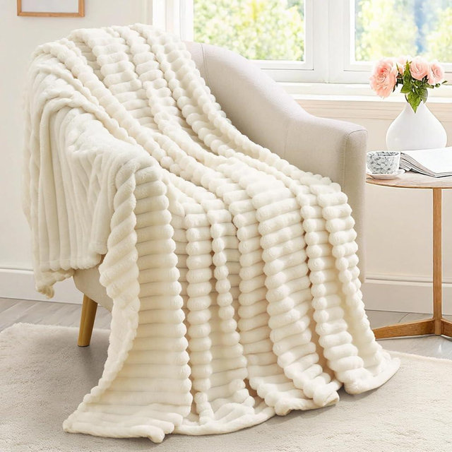 decorUhome Soft Fleece Cream White Throw Blanket for Couch, Cozy Fluffy Plush Flannel Striped Blanket for Sofa Bed, Lightweight Decorative Ribbed Fuzzy Blanket for Woman, 50x60 Inches