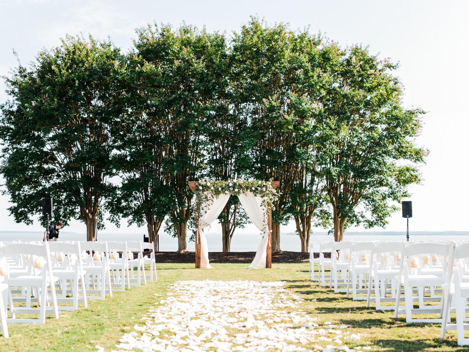 The Wedding Website of Elizabeth Halstead and Christopher Tyler