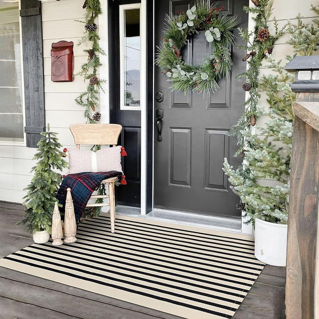 KOZYFLY Black and Beige Striped Outdoor Rug 3x5 Ft Area Rug Washable Front Porch Rug Front Door Mat Cotton Striped Outdoor Doormats for Front Door Kitchen Entryway Patio Living Room