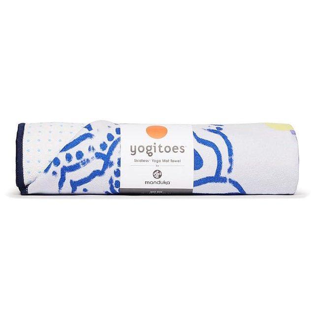 Manduka Yogitoes Yoga Towel – Rubber Grip Dots Non-Slip Bottom, Quick Dry Fitness Towel for Hot Yoga, Pilates, Exercise