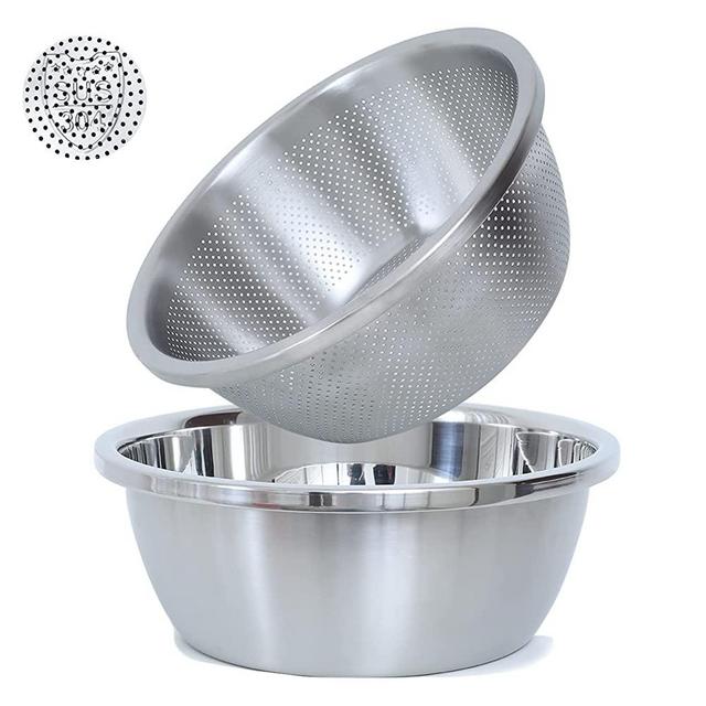 304 Stainless Steel Microporous Colander, 5-Qt Large Capacity with Mixing Bowl For washing vegetables, fruit and rice and for draining cooked pasta. (2PC) (5QT)