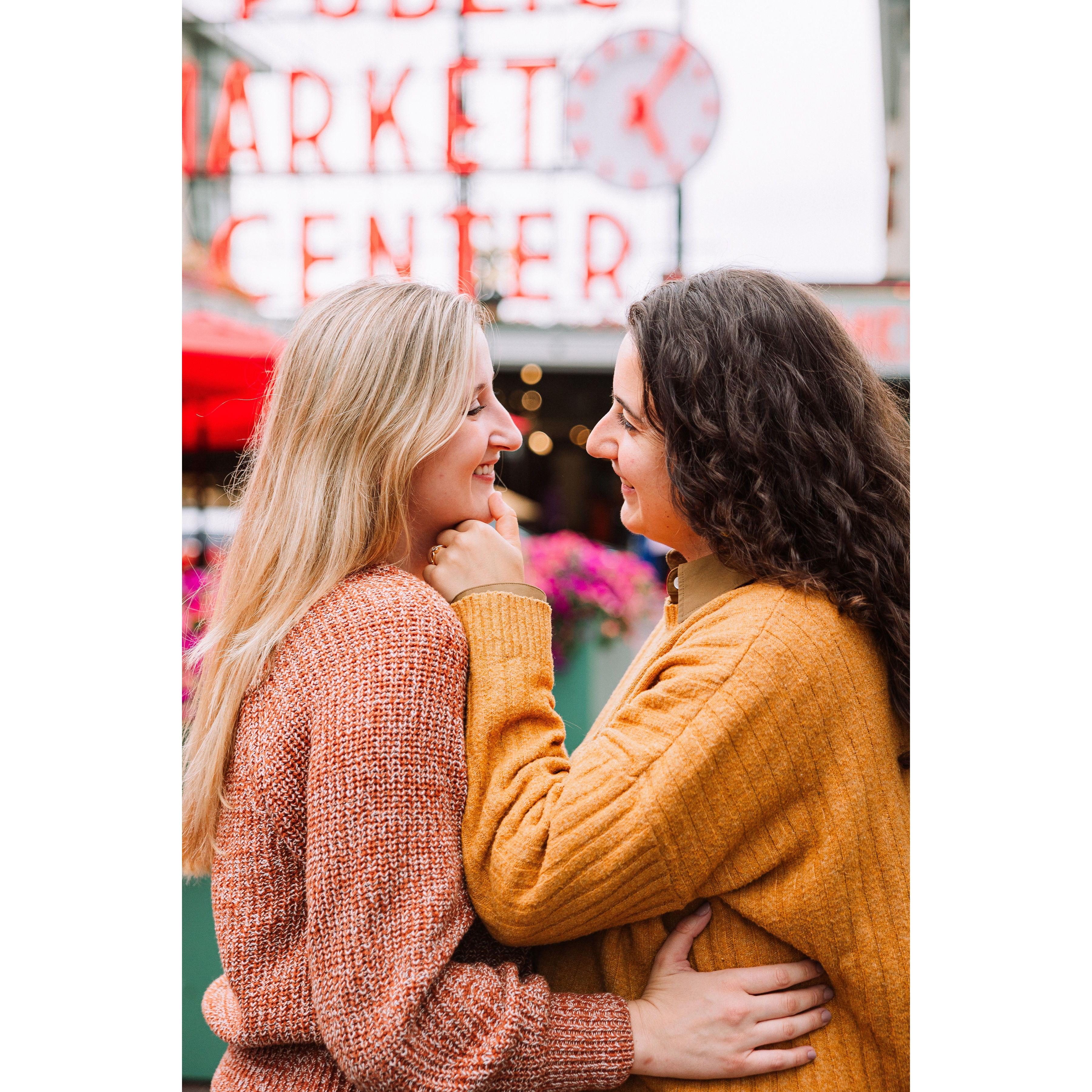 Our engagement photoshoot at Pike Place Market: thanks Manuel Ayala Photography!