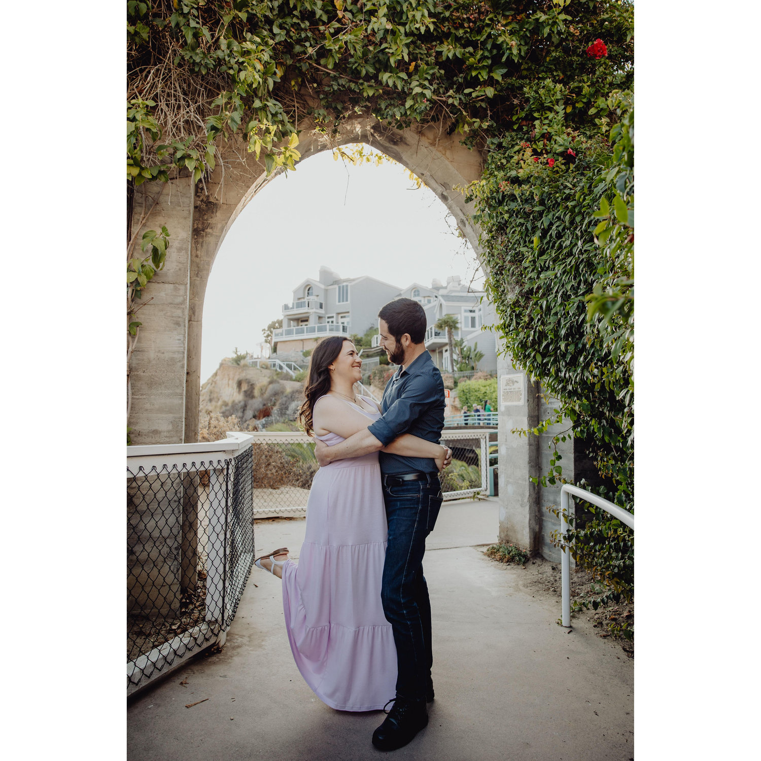 A foot-poppin' engagement photo!