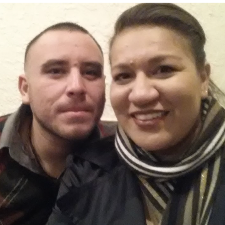 Celebrating our first year together! Dinner @ Olive Garden

¡Celebramos nuestro primer año juntos! Cena en Olive Garden