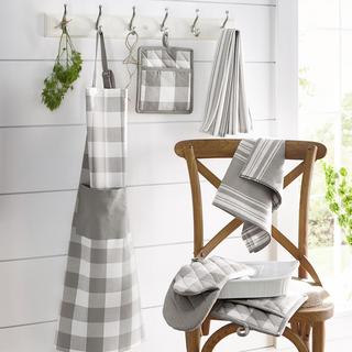 Farmhouse Living Buffalo Kitchen Apron with Pocket